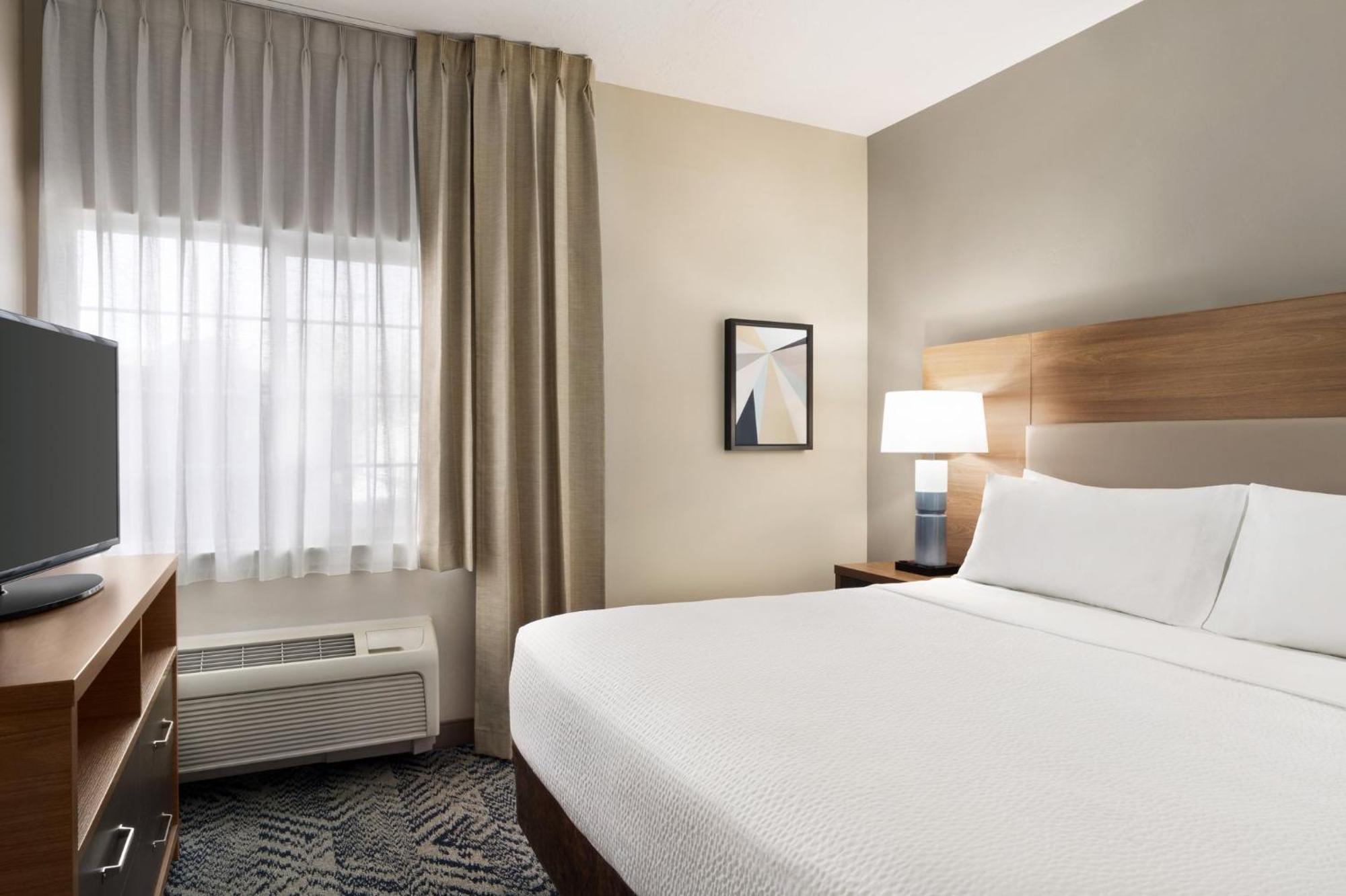 Candlewood Suites Boise - Towne Square By Ihg Exterior photo